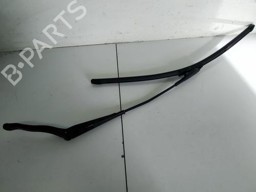 front-windshield-wiper-arm-opel-corsa-d-s07-2006-2007-2008-2009-2010-2011-2012-2013-2014-2015-32885448 main image