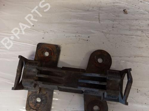 Frontfangerbrakett Frontfangerbrakett 34988064 34988064