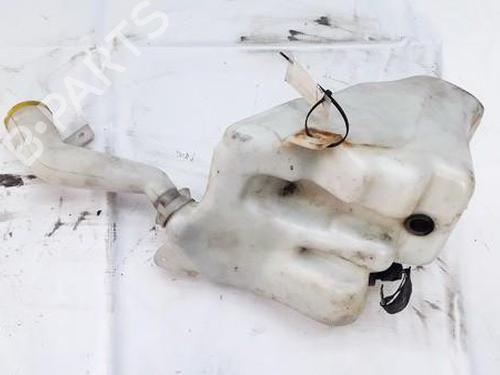 windscreen-washer-tank-saab-9-3-ys3d-1998-1999-2000-2001-2002-2003-35709052 main image