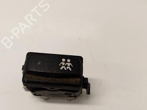 Kombi Kontakt / Stilkkontakt Kombi Kontakt / Stilkkontakt 38260240 38260240