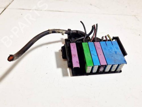 fuse-box-opel-zafira-a-mpv-t98-1999-2000-2001-2002-2003-2004-2005-2006-32571219 main image