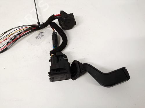 Used Warning switch Warning switch OPEL ZAFIRA A MPV (T98) 2.0 DTI 16V (F75) (101 hp) 35479959 35479959