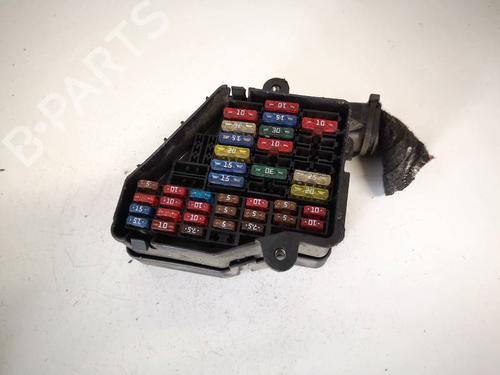 Used Fuse box Fuse box VW BORA I (1J2) 1.9 TDI (90 hp) 32551465 32551465