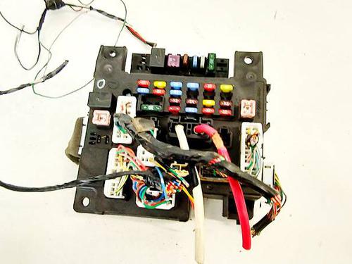 Used Fuse box Fuse box 38551201 38551201