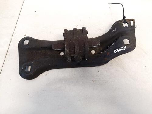 Used Engine mount Engine mount MERCEDES-BENZ C-CLASS (W202) C 220 D (202.121) (95 hp) 32893679 32893679