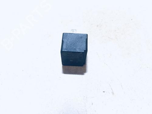 Used Electronic sensor Electronic sensor VOLVO S80 I (184) T6 (272 hp) 33105761 33105761
