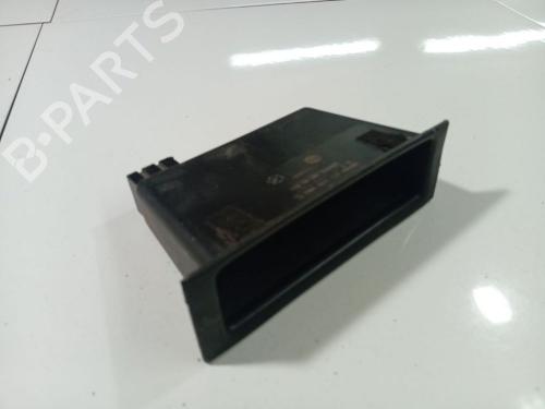 Used Glove box Glove box RENAULT LAGUNA II (BG0/1_) 1.9 dCi (107 hp) 40519572 40519572