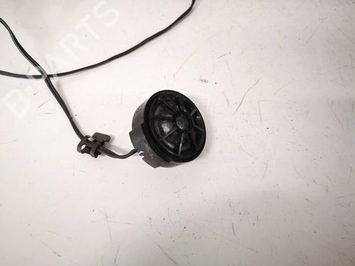 speaker-audi-a4-b5-8d2-1994-1995-1996-1997-1998-1999-2000-2001-32542859 main image
