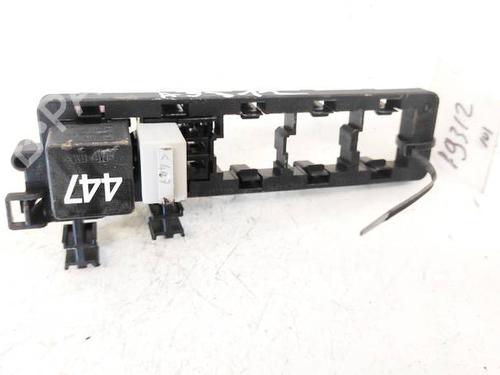 fuse-box-skoda-octavia-ii-1z3-2004-2005-2006-2007-2008-2009-2010-2011-2012-2013-32948511 main image