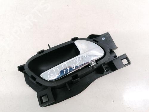 Used Rear right interior door handle Rear right interior door handle 35525557 35525557