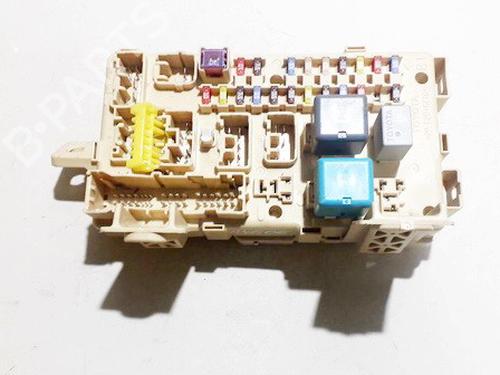 Used Fuse box Fuse box TOYOTA COROLLA Verso (_E12_) 1.8 VVT-i (ZZE122_, ZZE122R) (135 hp) 33511085 33511085