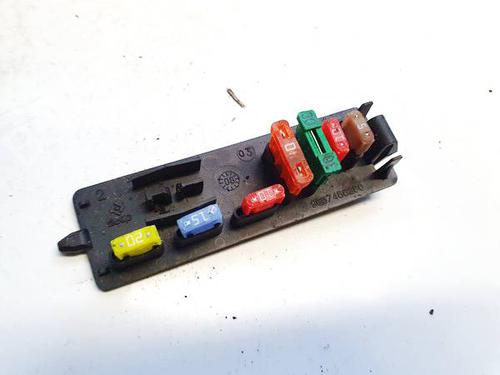 fuse-box-citroen-c4-ii-nc_-2009-32620576 main image