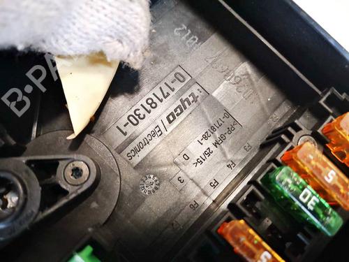 Fuse box VW GOLF V (1K1) 1.6 | BP32568699E1 