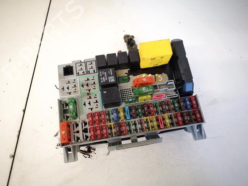 fuse-box-opel-astra-g-hatchback-t98-1998-1999-2000-2001-2002-2003-2004-2005-2006-2007-2008-2009-32889847 main image