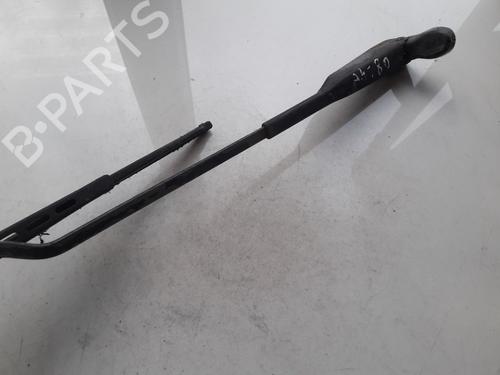 Used Front windshield wiper arm Front windshield wiper arm RENAULT CLIO I (B/C57_, 5/357_) 1.8 (90 hp) 33516352 33516352