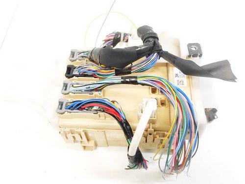 Used Fuse box Fuse box TOYOTA AURIS (_E15_) 1.8 Hybrid (ZWE150_, ZWE150R) (136 hp) 32963069 32963069