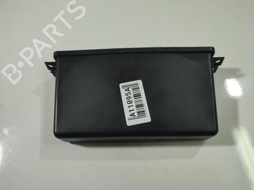 Hanskerom Hanskerom HYUNDAI SANTA FÉ I (SM) 2.4 16V 4x4 (146 hp) 34840556 34840556