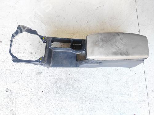 Used Armrest / Center console Armrest / Center console 35575736 35575736