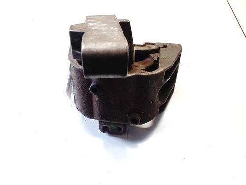 Used Engine mount Engine mount VW BORA I (1J2) 1.9 TDI (90 hp) 32558744 32558744