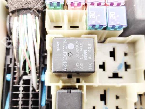 Fuse box MAZDA 3 (BK) 2.0 MZR-CD (BK14) | BP38572304E1 - Image 3