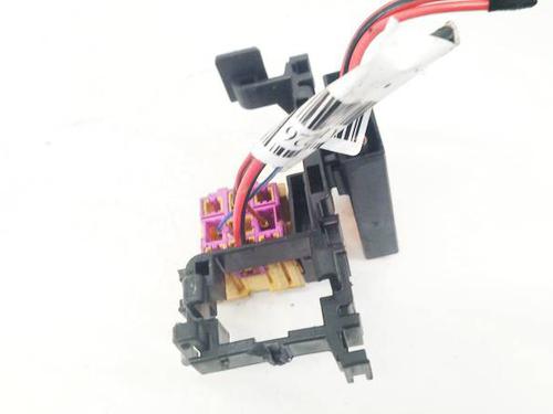 Fuse box AUDI A4 B5 (8D2) 2.4 | BP32587249E1