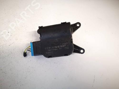 Used Electronic module Electronic module VW TOURAN (1T1, 1T2) 1.9 TDI (105 hp) 32552676 32552676