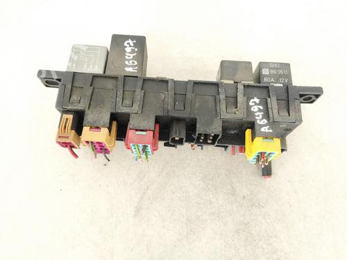 Fuse box AUDI A4 B5 (8D2) 1.8 | BP33079989E1 - Image 3