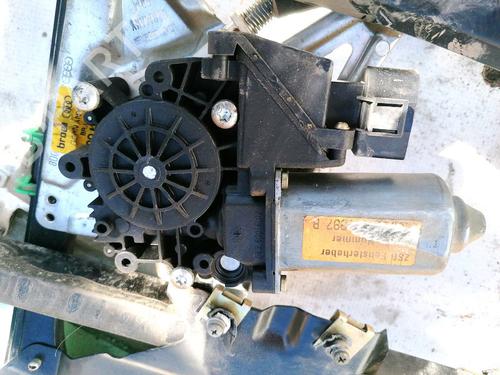 Left front window motor AUDI A4 B5 (8D2) 1.6 | BP35424941E21 - Image 3