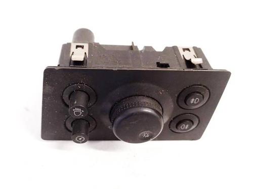 Used Switch Switch PEUGEOT 407 (6D_) 1.6 HDi 110 (6D9HZC, 6D9HYC) (109 hp) 34760032 34760032