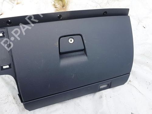 Used Glove box Glove box VOLVO V50 (545) 1.6 D (110 hp) 35498600 35498600