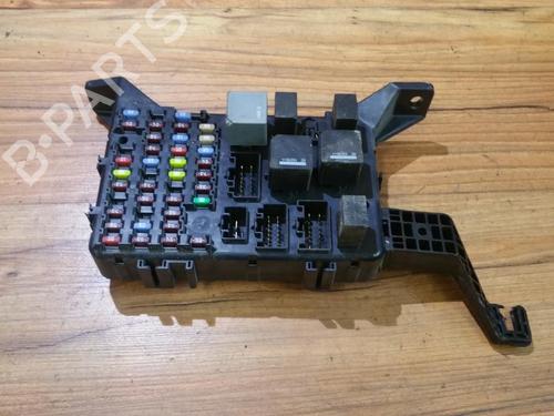 fuse-box-ford-mondeo-iii-b5y-2000-2001-2002-2003-2004-2005-2006-2007-33480162 main image