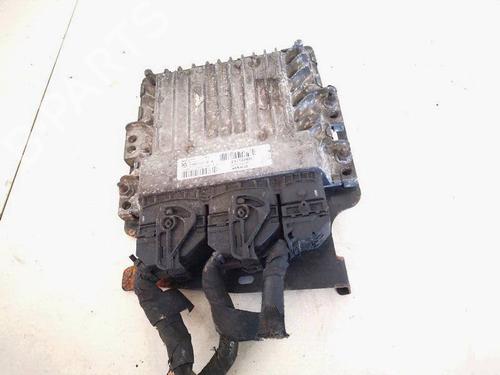 Used Engine control unit (ECU) Engine control unit (ECU) RENAULT GRAND SCÉNIC II (JM0/1_) 1.9 dCi (JM15) (110 hp) 32933428 32933428