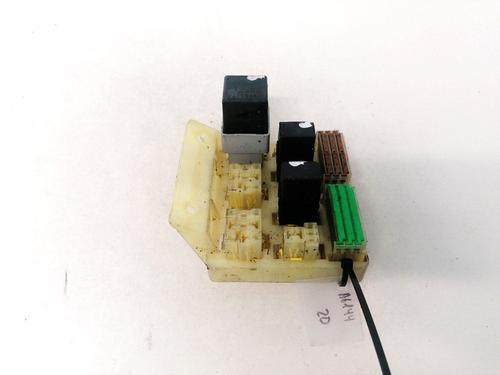 Used Fuse box Fuse box VOLVO V40 Estate (645) 1.9 DI (95 hp) 33069189 33069189