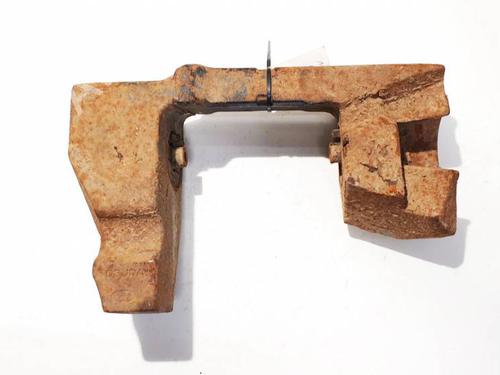 Used Engine mount Engine mount LAND ROVER DISCOVERY III (L319) 2.7 TD 4x4 (190 hp) 32924184 32924184