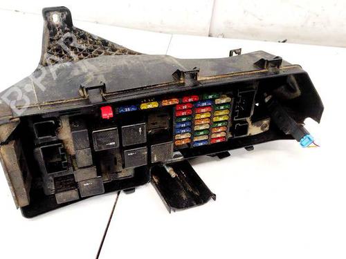 Used Fuse box Fuse box VOLVO V70 II (285) D5 (185 hp) 32943238 32943238