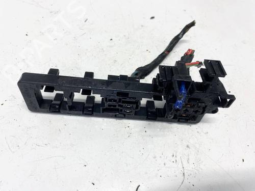 Used Fuse box VW PASSAT B6 (3C2) 2.0 TDI (140 hp) 32581433