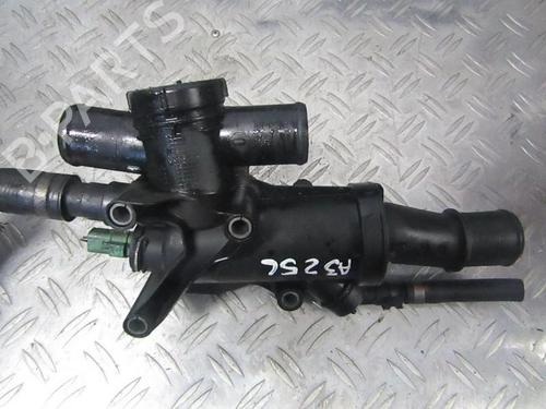 Used Thermostat housing Thermostat housing FORD FOCUS II (DA_, HCP, DP) 2.0 TDCi (136 hp) 35668175 35668175