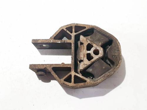 Used Engine mount Engine mount VOLVO V50 (545) 2.4 (140 hp) 32940430 32940430