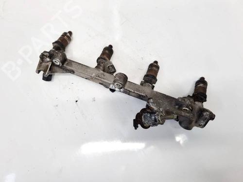 Used Injection rail Injection rail 35213500 35213500