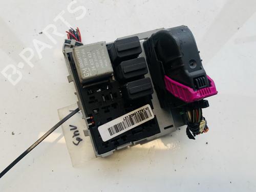 fuse-box-opel-meriva-a-mpv-x03-2003-2004-2005-2006-2007-2008-2009-2010-32878792 main image