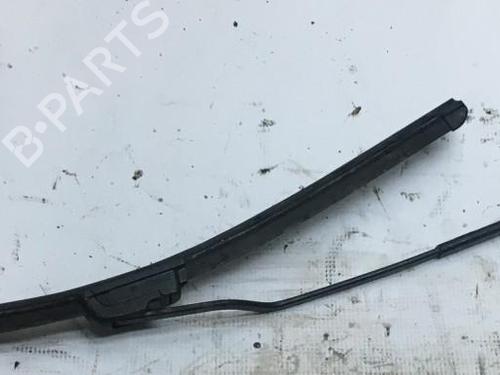 Used Front windshield wiper arm Front windshield wiper arm VW GOLF IV (1J1) 1.9 TDI (110 hp) 33530447 33530447