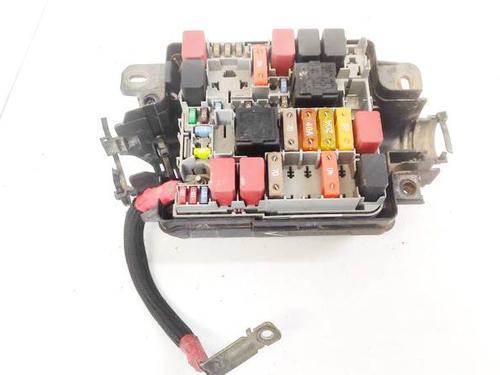 Used Fuse box Fuse box FIAT PUNTO (199_) 1.4 (199AXB1A, 199BXB1A, 199BXB11, 199AXB11) (78 hp) 32966235 32966235