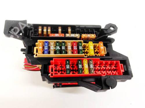 Used Fuse box Fuse box AUDI Q5 (8RB) 2.0 TDI quattro (170 hp) 32935587 32935587