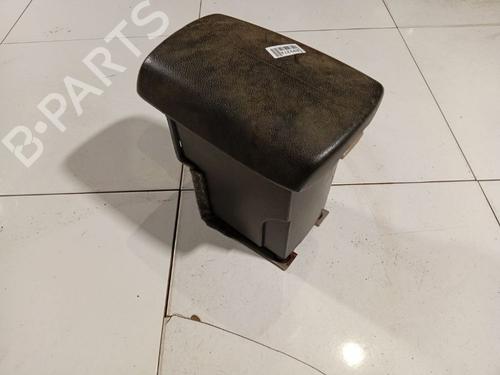 Used Armrest / Center console Armrest / Center console KIA SORENTO II (XM) 2.2 CRDi (197 hp) 36685427 36685427