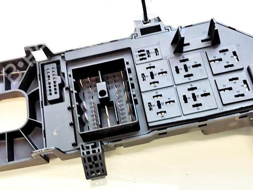 Used Fuse box Fuse box OPEL VECTRA C (Z02) 1.9 CDTI (F69) (150 hp) 33108031 33108031