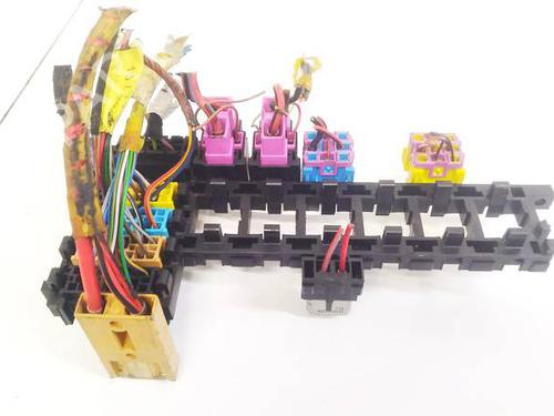 Used Fuse box Fuse box AUDI 80 B4 Saloon (8C2) 1.9 TDI (90 hp) 32620009 32620009