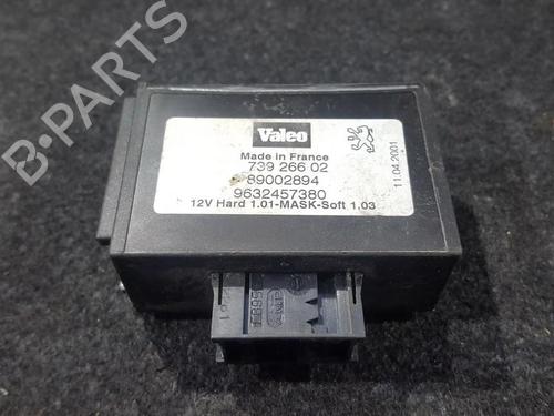 electronic-module-peugeot-607-9d-9u-2000-33483379 main image