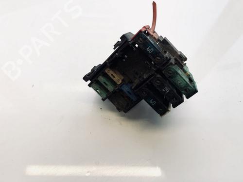 Used Fuse box Fuse box RENAULT CLIO II (BB_, CB_) 1.2 LPG (58 hp) 33089574 33089574