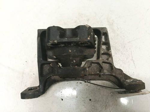 Engine mount FORD FOCUS II (DA_, HCP, DP) 1.6 TDCi | BP32545683M89 - Image 3