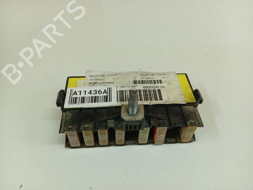 Sikringsdåse Sikringsdåse CITROËN C5 III (RD_) 2.0 HDi (RDRHD8, RDRHDJ, RDRHR8, RDRHRJ) (136 hp) 37505044 37505044